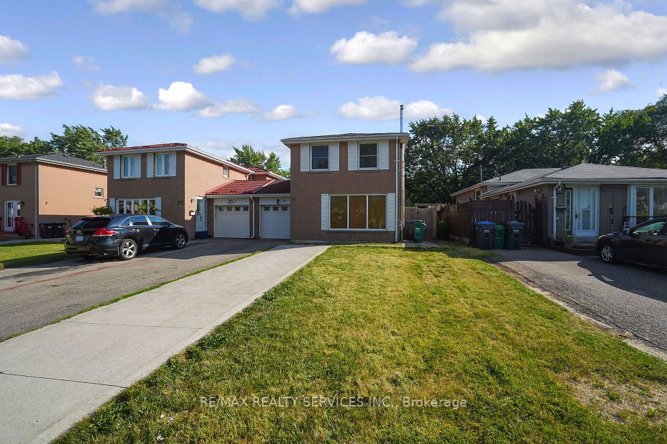 Semi-Detached at 79 Cloverdale Drive, Brampton, ON L6T 2T5, Brampton