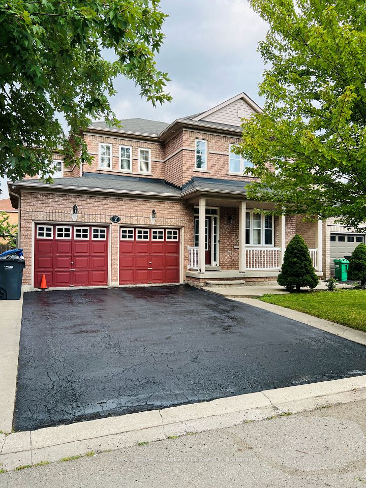 Detached at 9 Shuter Lane, Brampton, ON L6Y 5P1, Brampton