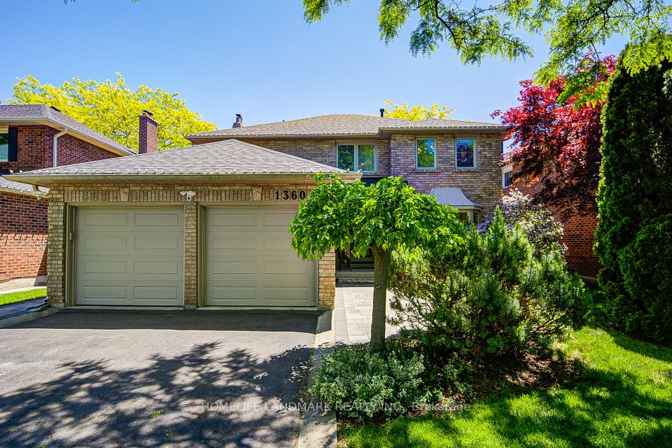 1360 Old English Lane, Oakville, ON L6M 2P8 at 1360 Old English Lane, Oakville, ON L6M 2P8, Oakville, ON, L6M 2P8