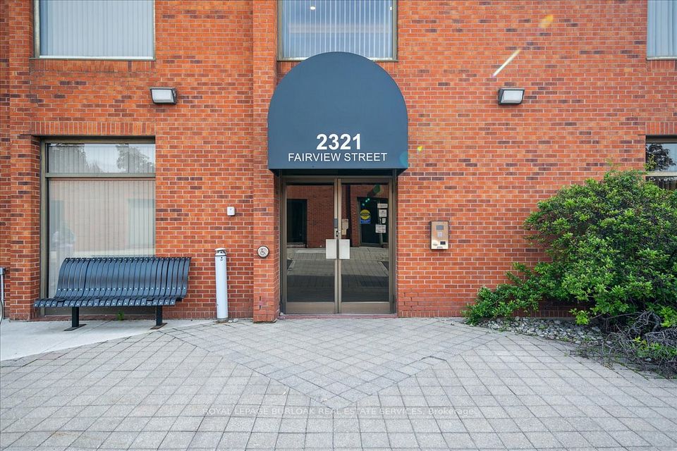 2321 Fairview Street 102, Burlington, ON L7R 2E3