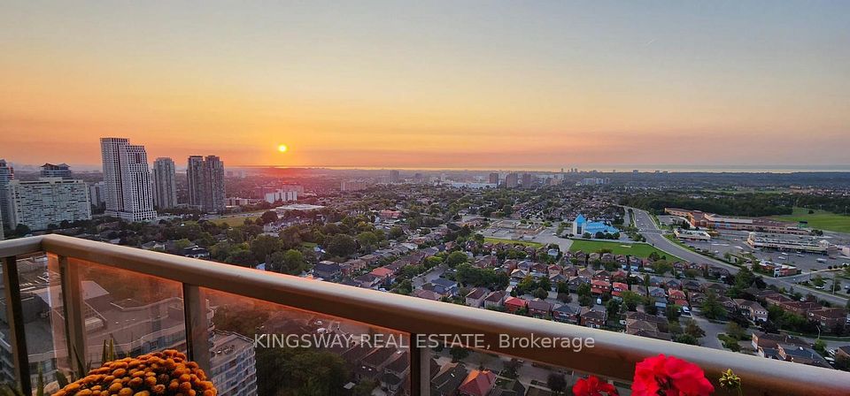 Condo Apartment at 3880 Duke of York Boulevard 3009, Mississauga, ON L5B 4M7, Mississauga