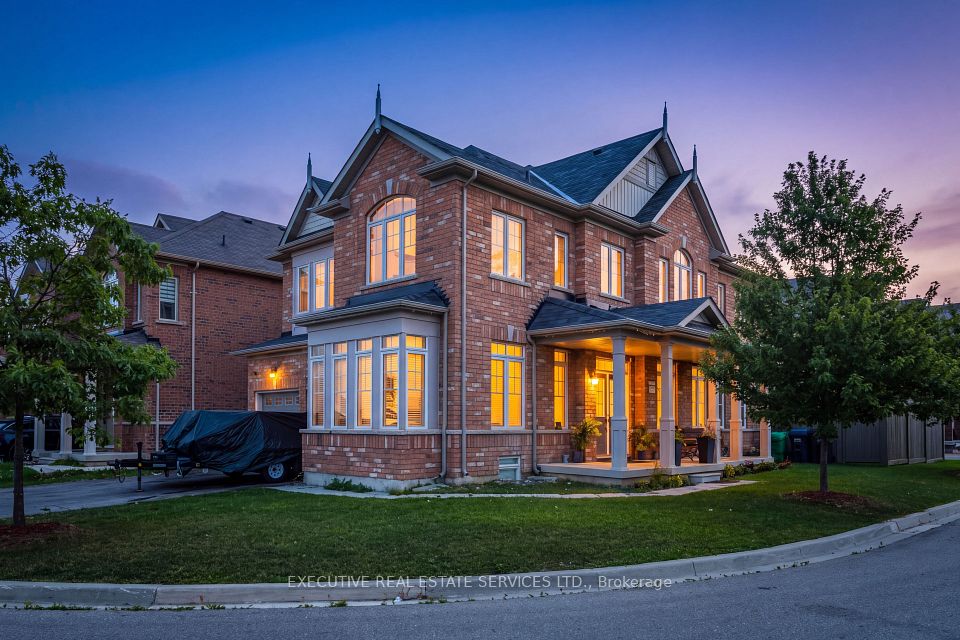 Detached at 61 Truro Circle N, Brampton, ON L7A 4E6, Brampton