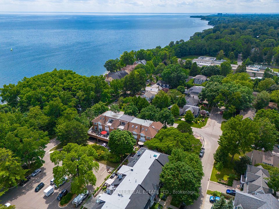 Att/Row/Townhouse at 23 Chisholm Street, Oakville, ON L6K 3W2, Oakville