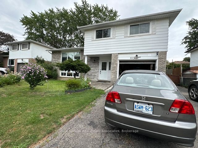 Detached at 13 Edwin Drive, Brampton, ON L6Y 1A2, Brampton
