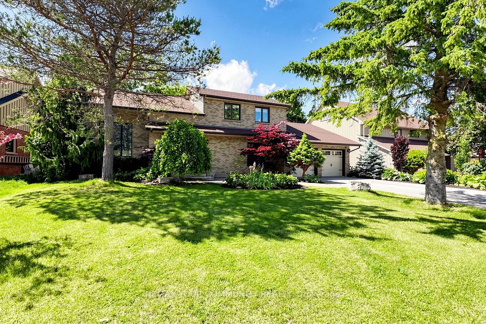32 Brawton Drive N, Caledon, ON L7E 0E1 at 32 Brawton Drive N, Caledon, ON L7E 0E1, Caledon, ON, L7E 0E1