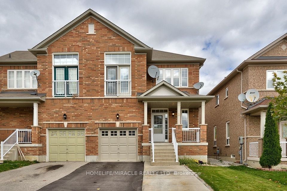 Semi-Detached  at 3 Ashdale Road, Brampton, ON L6Y 5M7, Brampton