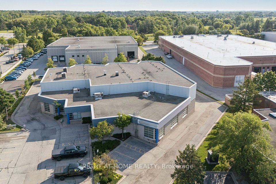 1329 Heine Court, Burlington, ON L7L 6A7
