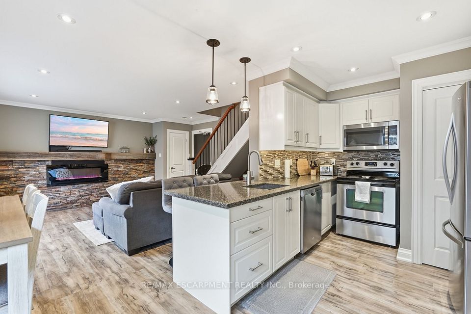 469 Claridge Road 6, Burlington, ON L7N 2S1 at 469 Claridge Road 6, Burlington, ON L7N 2S1, Burlington, ON, L7N 2S1