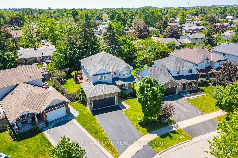 72 Beardmore Crescent, Halton Hills, ON L7J 2Z1 at 72 Beardmore Crescent, Halton Hills, ON L7J 2Z1, Halton Hills, ON, L7J 2Z1