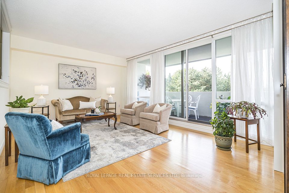 250 Scarlett Road 513, Toronto, ON M6N 4X5 at 250 Scarlett Road 513, Toronto, ON M6N 4X5, Toronto W03, ON, M6N 4X5