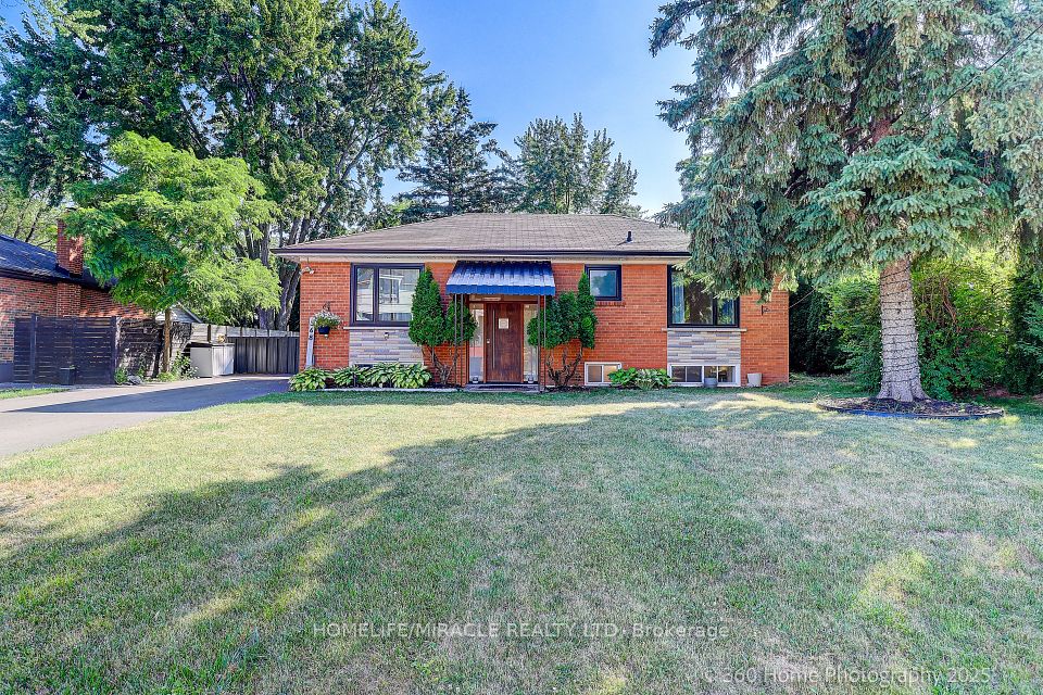 568 Weir Avenue, Oakville, ON L6L 4X4 at 568 Weir Avenue, Oakville, ON L6L 4X4, Oakville, ON, L6L 4X4