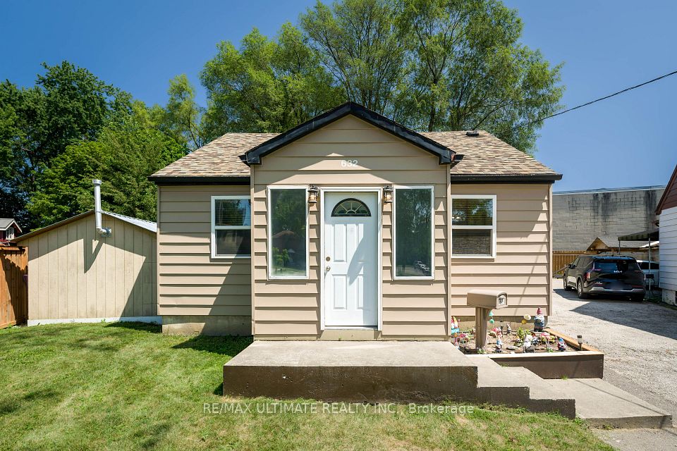632 Trethewey Drive, Toronto, ON M6M 4C3 at 632 Trethewey Drive, Toronto, ON M6M 4C3, Toronto W04, ON, M6M 4C3