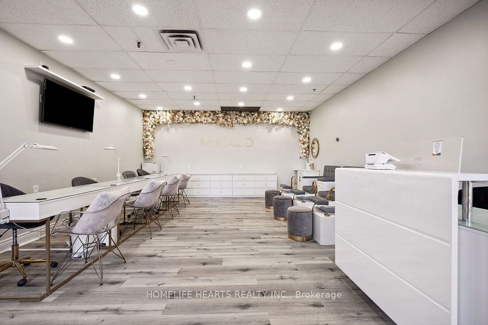 2180 Credit Valley Road, Mississauga, ON L5M 3C9