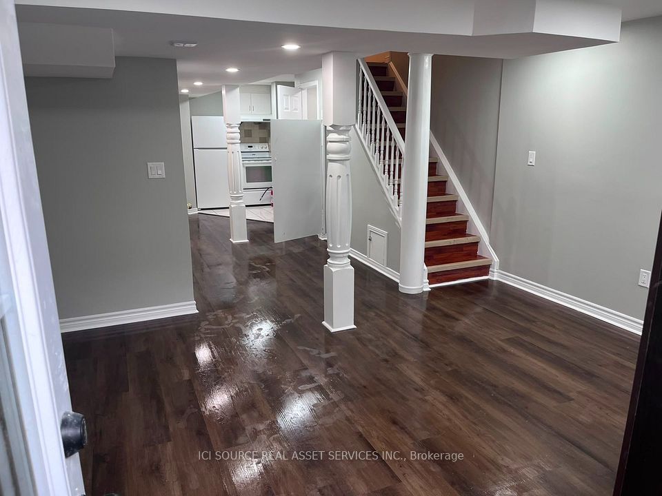 Att/Row/Townhouse at 3141 Turbine Crescent Basement, Mississauga, ON L5M 6W1, Mississauga