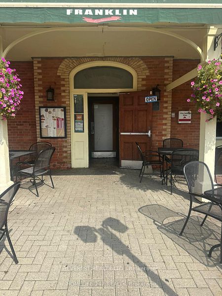 263 Queen Street S, Mississauga, ON L5M 1L9