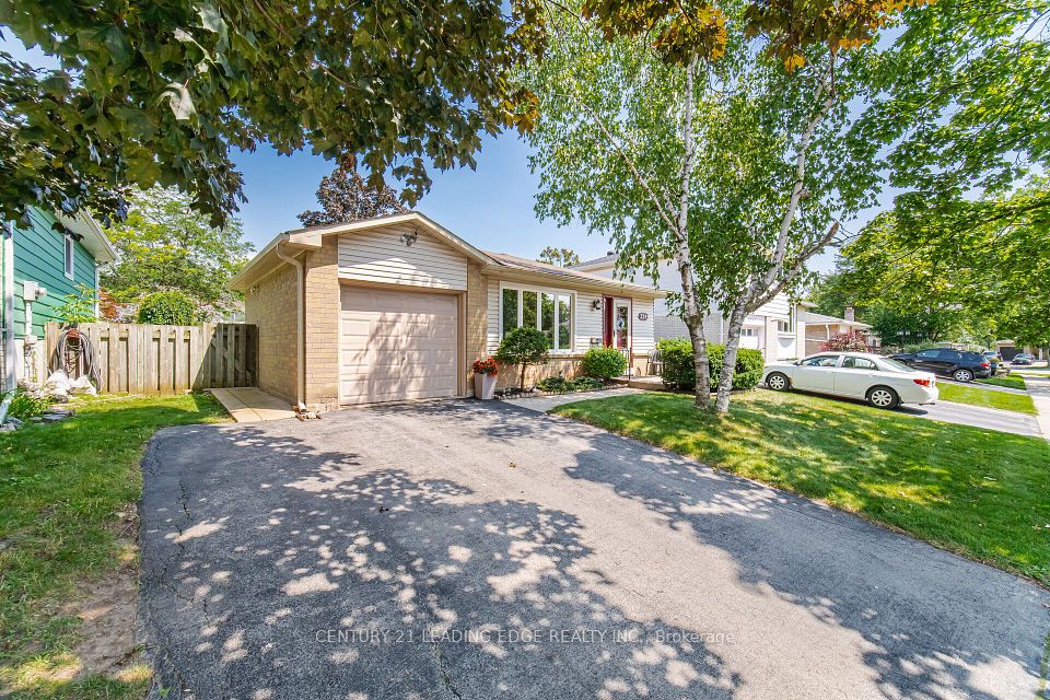 3245 Lansdown Drive, Burlington, ON L7M 1K1 at 3245 Lansdown Drive, Burlington, ON L7M 1K1, Burlington, ON, L7M 1K1