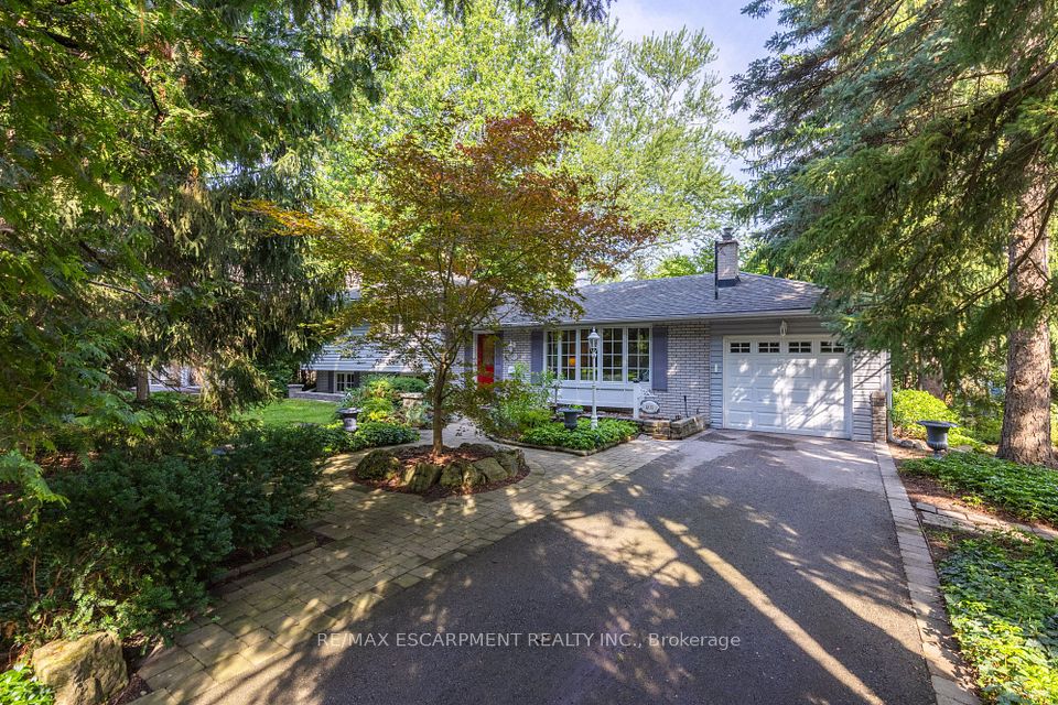 401 Cairncroft Road, Oakville, ON L6J 4M8 at 401 Cairncroft Road, Oakville, ON L6J 4M8, Oakville, ON, L6J 4M8