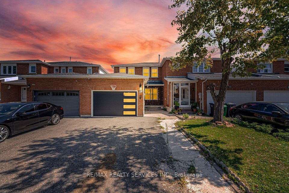 92 Tulip Drive, Brampton, ON L6Y 3X6 at 92 Tulip Drive, Brampton, ON L6Y 3X6, Brampton, ON, L6Y 3X6