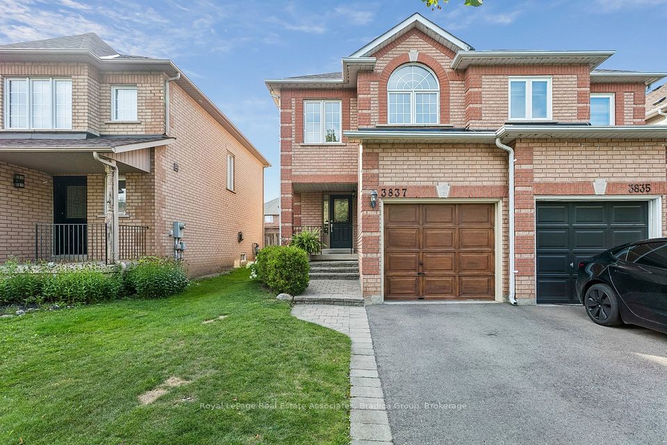 3837 Forest Bluff Crescent, Mississauga, ON L5N 7V1 at 3837 Forest Bluff Crescent, Mississauga, ON L5N 7V1, Mississauga, ON, L5N 7V1