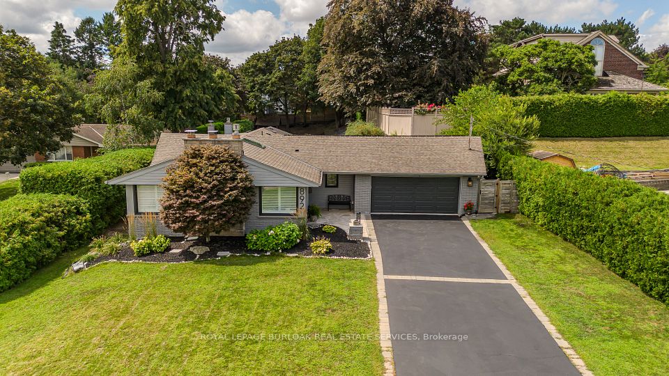 892 North Shore Boulevard W, Burlington, ON L7T 1A8 at 892 North Shore Boulevard W, Burlington, ON L7T 1A8, Burlington, ON, L7T 1A8