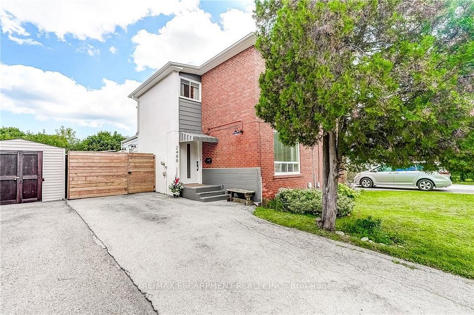 2488 Brookhurst Road, Mississauga, ON L5J 1R3 at 2488 Brookhurst Road, Mississauga, ON L5J 1R3, Mississauga, ON, L5J 1R3