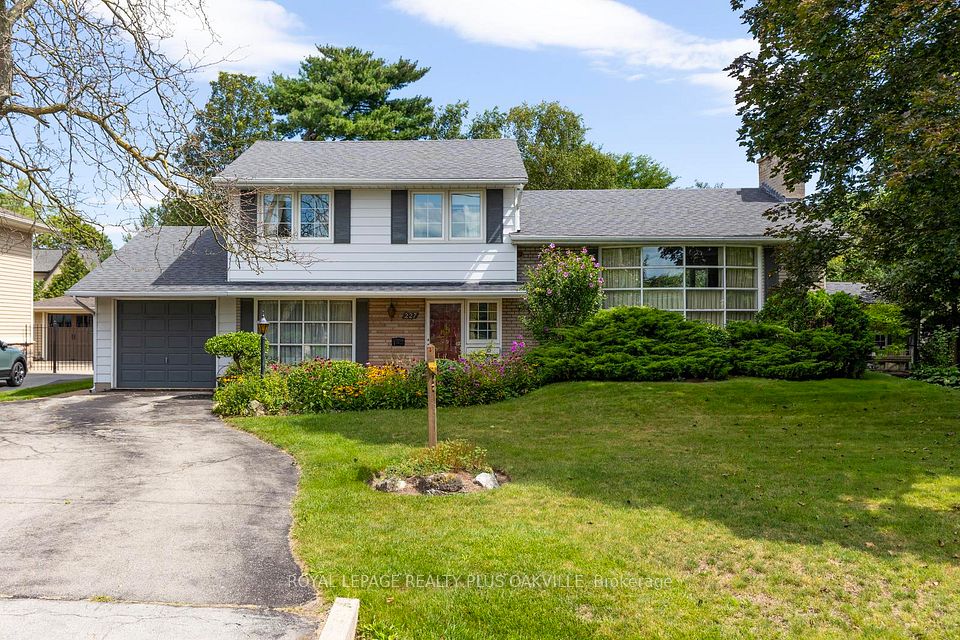 227 Sandwell Drive, Oakville, ON L6L 4P3 at 227 Sandwell Drive, Oakville, ON L6L 4P3, Oakville, ON, L6L 4P3