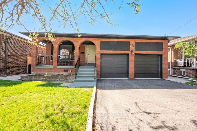 19 Hamer Boulevard, Toronto, ON M9R 4A8 at 19 Hamer Boulevard, Toronto, ON M9R 4A8, Toronto W09, ON, M9R 4A8