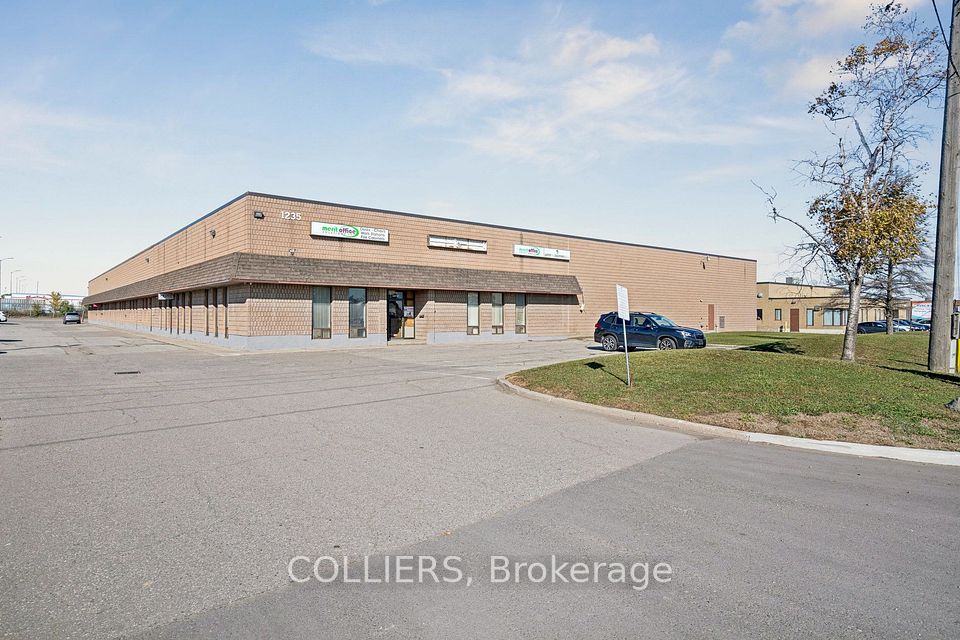 1235 Shawson Drive 8, Mississauga, ON L4W 1C4