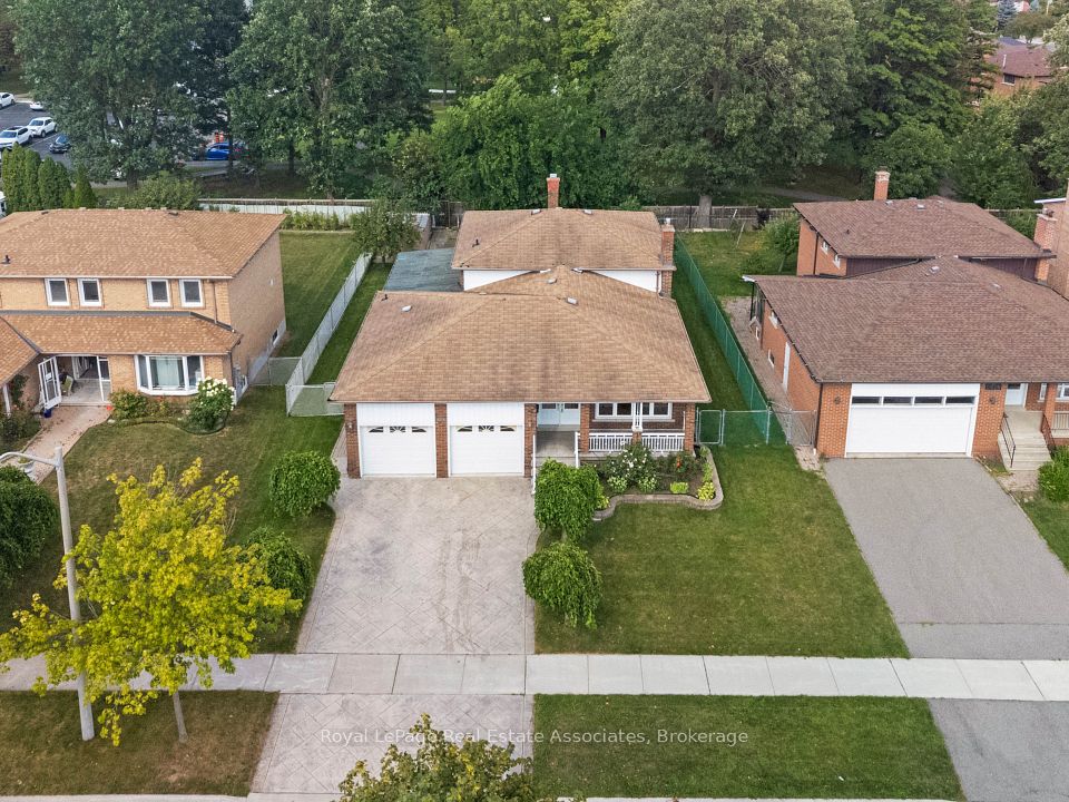 2535 Privet Crescent, Mississauga, ON L5B 2S5 at 2535 Privet Crescent, Mississauga, ON L5B 2S5, Mississauga, ON, L5B 2S5