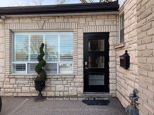 197 Broadway Street Lower Unit, Mississauga, ON L5M 1H8