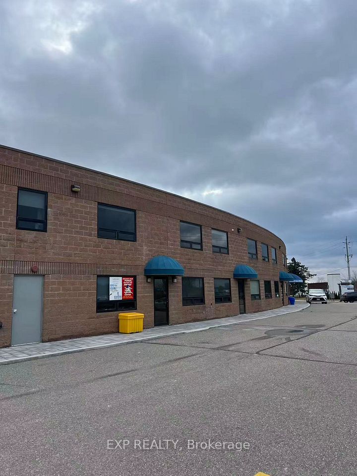 1131 Invicta Drive 208, Oakville, ON L6H 4M1