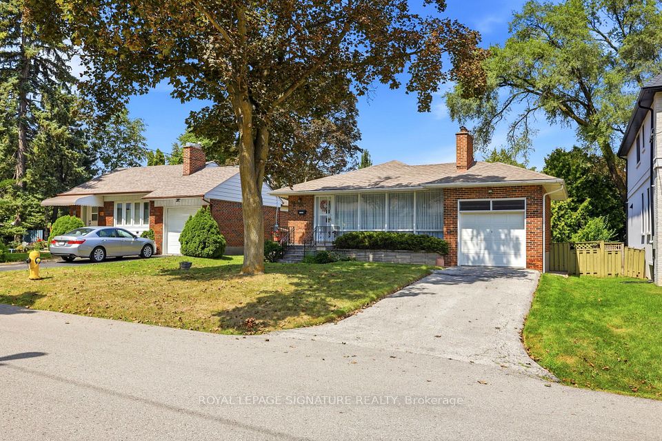 40 Kirk Bradden Road E, Toronto, ON M8Y 2E7 at 40 Kirk Bradden Road E, Toronto, ON M8Y 2E7, Toronto W07, ON, M8Y 2E7
