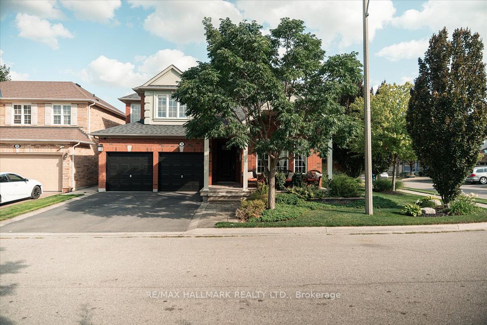 32 Redcastle Street, Brampton, ON L7A 1Y5 at 32 Redcastle Street, Brampton, ON L7A 1Y5, Brampton, ON, L7A 1Y5