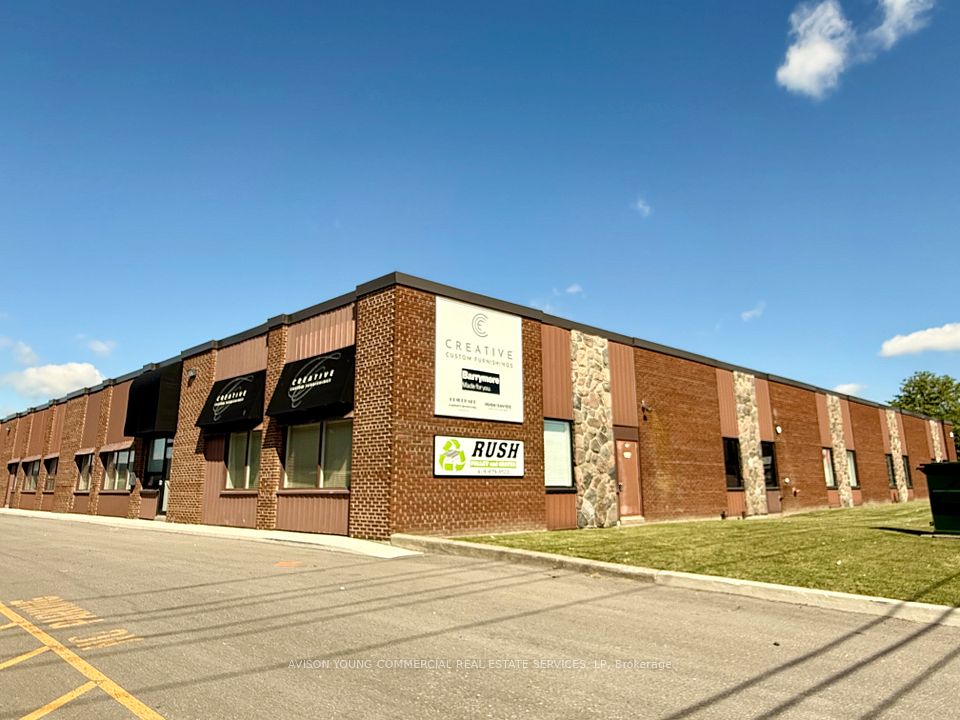 350 Oakdale Road 1, Toronto, ON M3N 1W5