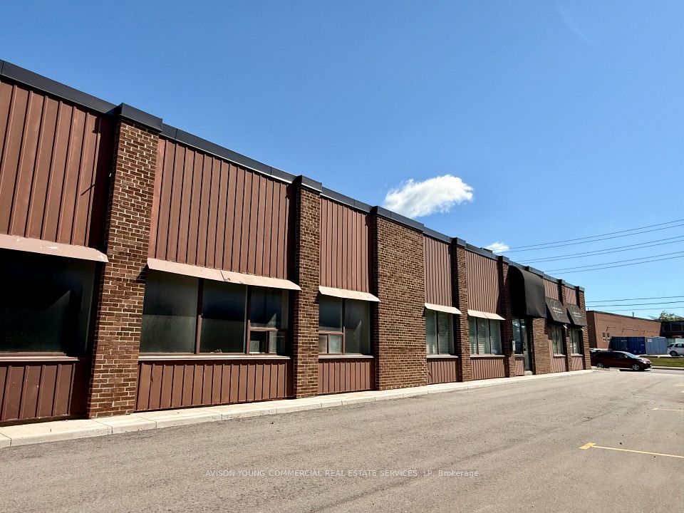 350 Oakdale Road 1A, Toronto, ON M3N 1W5