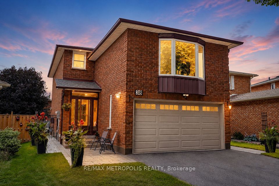 38 Langholm Court, Brampton, ON L6Z 2X9 at 38 Langholm Court, Brampton, ON L6Z 2X9, Brampton, ON, L6Z 2X9