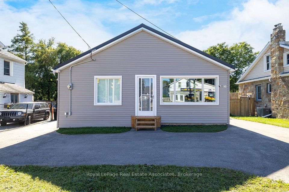 98 Main Street N, Halton Hills, ON L7J 1W2 at 98 Main Street N, Halton Hills, ON L7J 1W2, Halton Hills, ON, L7J 1W2