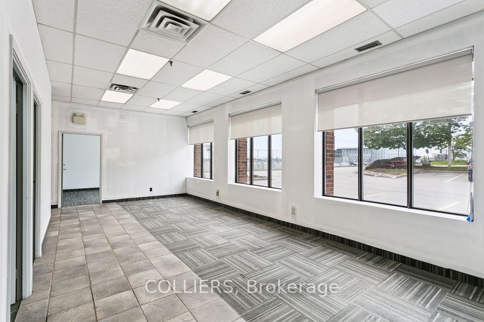 6885 Menway Court, Mississauga, ON L5S 1W2