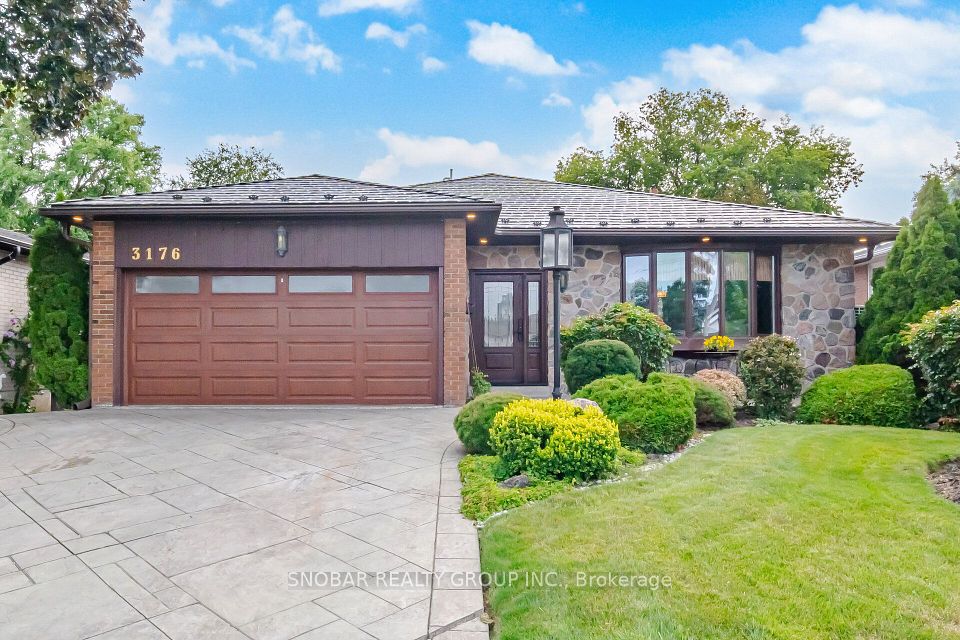 3176 Ibbetson Crescent, Mississauga, ON L5C 1Z2 at 3176 Ibbetson Crescent, Mississauga, ON L5C 1Z2, Mississauga, ON, L5C 1Z2