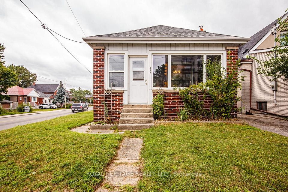 758 Jane Street, Toronto, ON M6N 4B9 at 758 Jane Street, Toronto, ON M6N 4B9, Toronto W03, ON, M6N 4B9