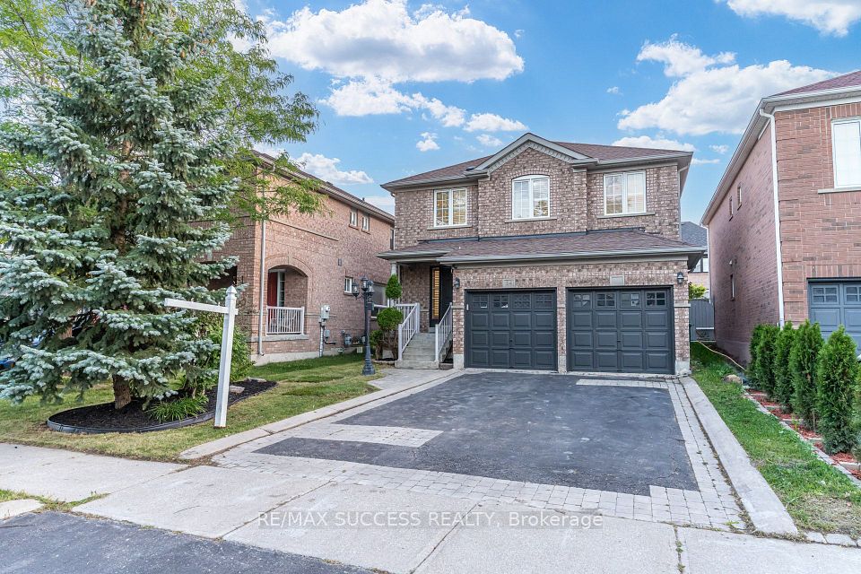 54 Ferncroft Place, Brampton, ON L7A 3C8 at 54 Ferncroft Place, Brampton, ON L7A 3C8, Brampton, ON, L7A 3C8