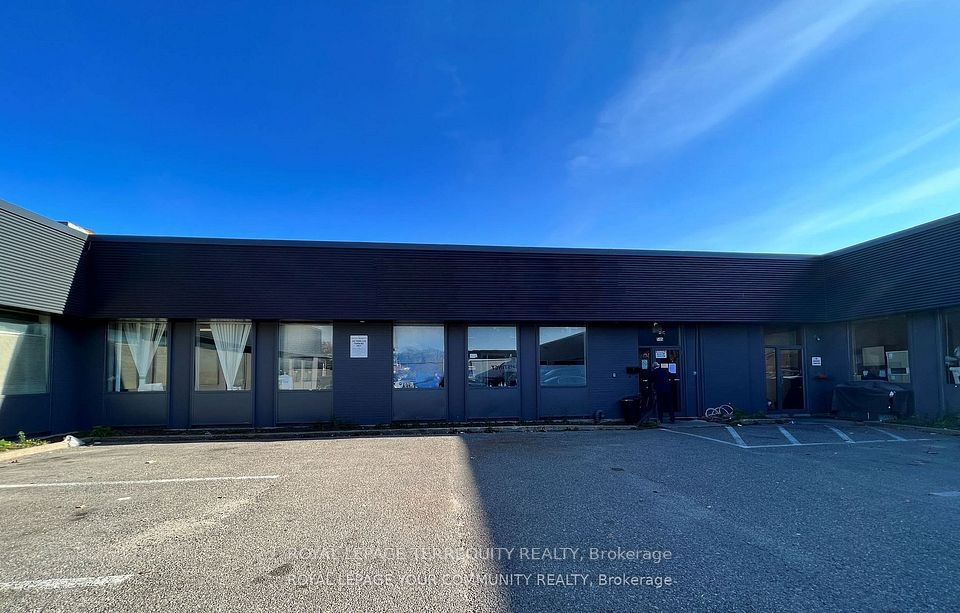 585 Trethewey Drive, Toronto, ON M6M 4B8
