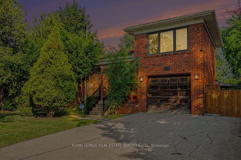 647 Burnhamthorpe Road, Toronto, ON M9C 2Z1 at 647 Burnhamthorpe Road, Toronto, ON M9C 2Z1, Toronto W08, ON, M9C 2Z1
