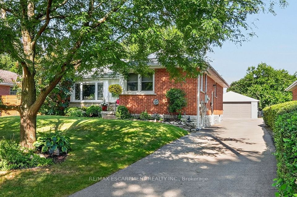 465 Springbank Crescent, Burlington, ON L7T 2W8 at 465 Springbank Crescent, Burlington, ON L7T 2W8, Burlington, ON, L7T 2W8
