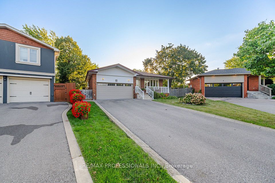 10 Hopedale Court, Mississauga, ON L5M 2E9 at 10 Hopedale Court, Mississauga, ON L5M 2E9, Mississauga, ON, L5M 2E9