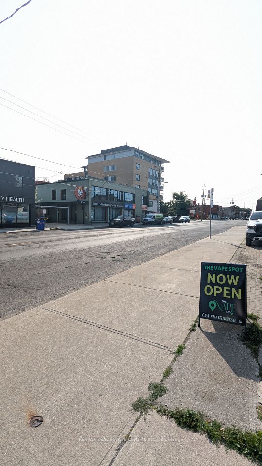 1289 Weston Road, Toronto, ON M6M 4R2