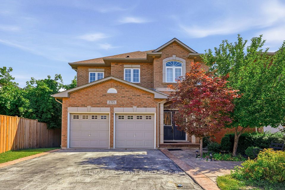 2381 Grand Oak Trail, Oakville, ON L6M 4V4 at 2381 Grand Oak Trail, Oakville, ON L6M 4V4, Oakville, ON, L6M 4V4
