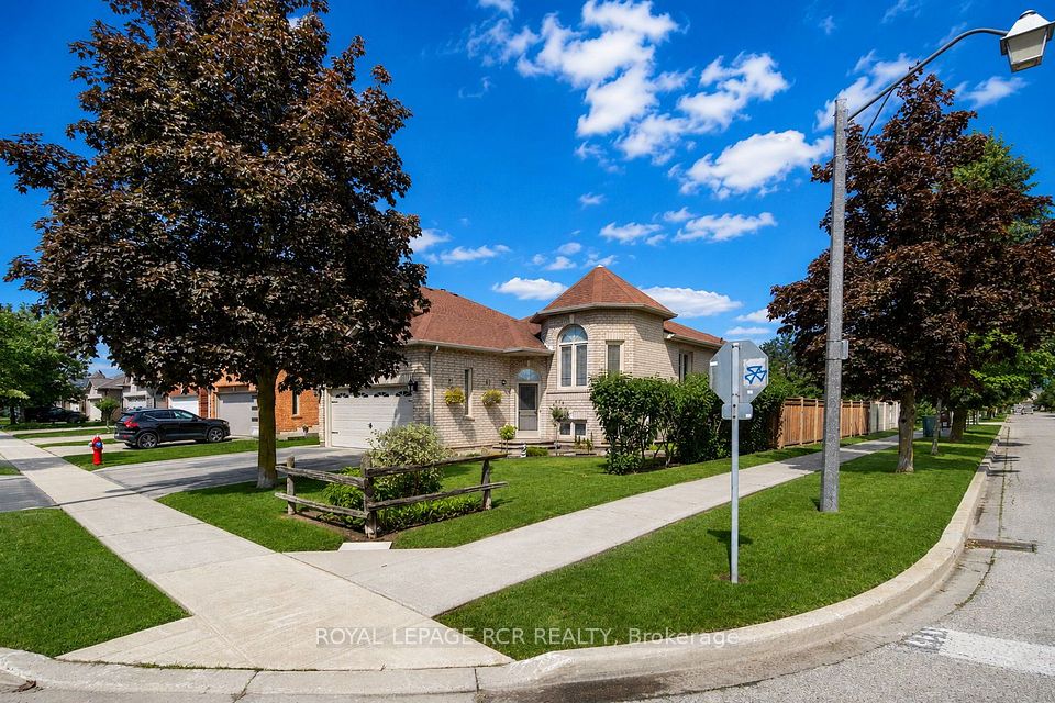 65 Royalton Drive, Caledon, ON L7E 2G5 at 65 Royalton Drive, Caledon, ON L7E 2G5, Caledon, ON, L7E 2G5