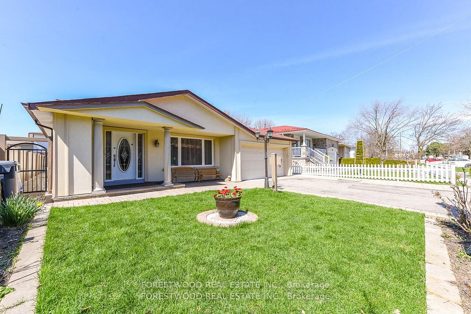 571 Silver Creek Boulevard, Mississauga, ON L5A 2B6 at 571 Silver Creek Boulevard, Mississauga, ON L5A 2B6, Mississauga, ON, L5A 2B6