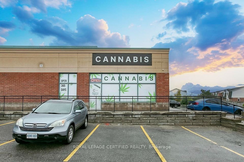 1252 Eglinton Avenue W F4, Mississauga, ON L5V 1N3